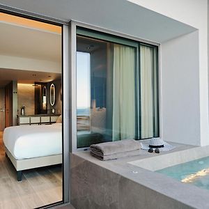 Deluxe Retreat Plunge Pool Atrium View